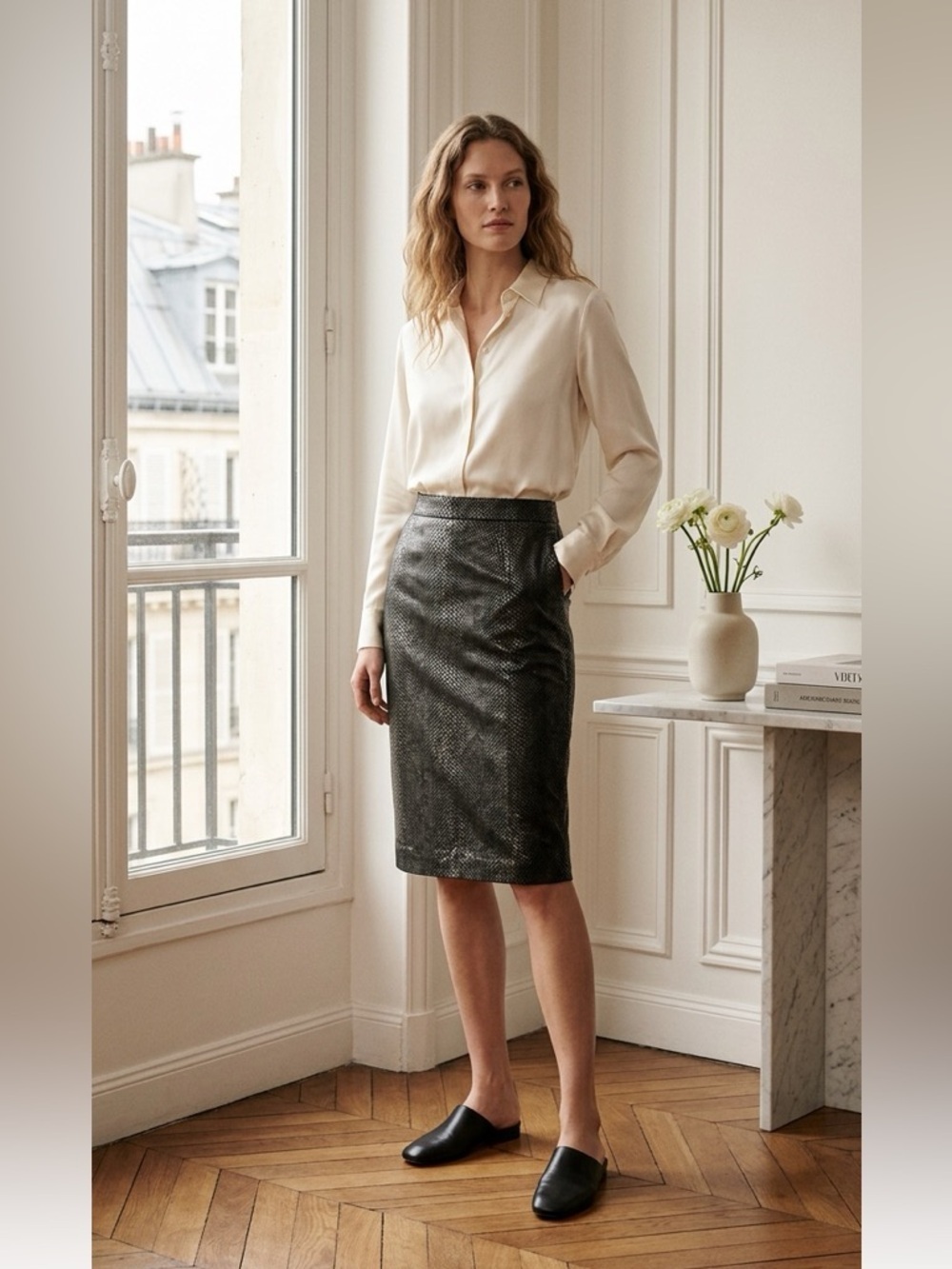 Danier Leather Snakeskin Pencil Skirt  | Mob Wife | Size 4